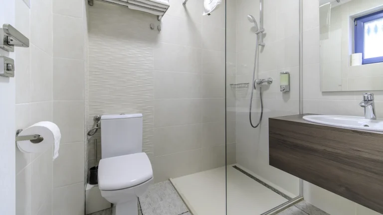 Fisherman's House New Bathroom