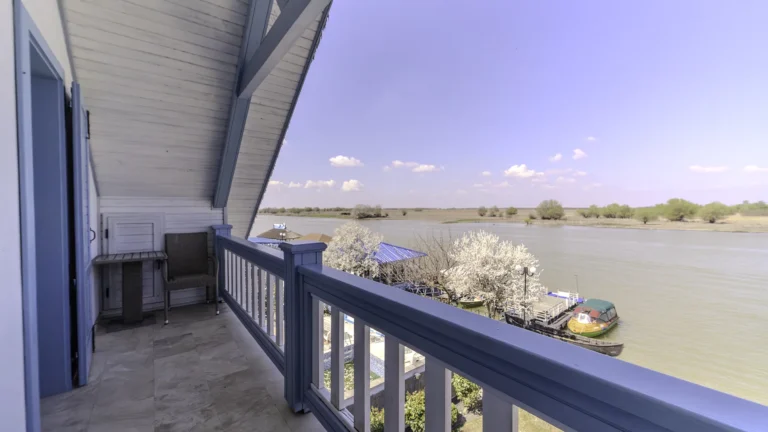 Fisherman's House New Balcony